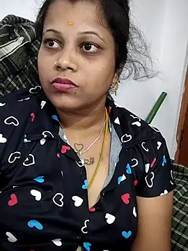 Snapshot of sweetqueen143 chatting on 15, 5, 2026 sweetqueen143 online show from 15, 5, 2026