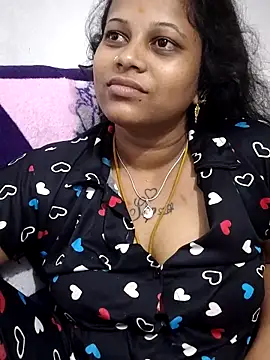 Snapshot of sweetqueen143 chatting on 16, 5, 2026 sweetqueen143 online show from 16, 5, 2026