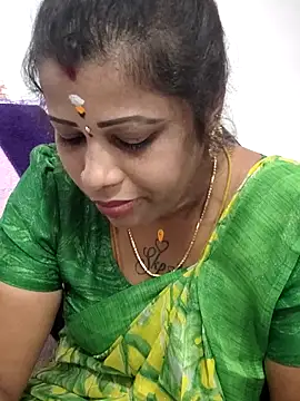 Snapshot of sweetqueen143 chatting on 21, 5, 2026 sweetqueen143 online show from 21, 5, 2026