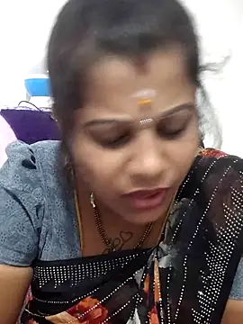 Snapshot of sweetqueen143 chatting on 24, 5, 2026 sweetqueen143 online show from 24, 5, 2026