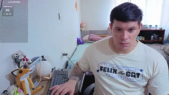 Snapshot of ryden_01 chatting on 1, 2, 2026 ryden 01 online show from 1, 2, 2026