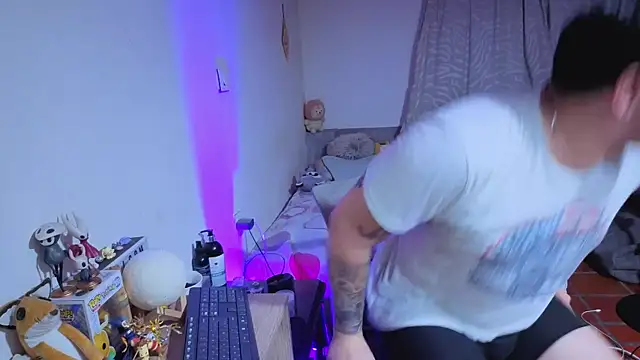 Snapshot of ryden_01 chatting on 14, 2, 2026 ryden 01 online show from 14, 2, 2026