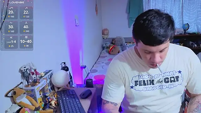 Snapshot of ryden_01 chatting on 18, 2, 2026 ryden 01 online show from 18, 2, 2026