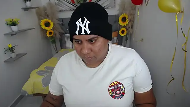 hotlesby valery online show from 11, 10, 2025