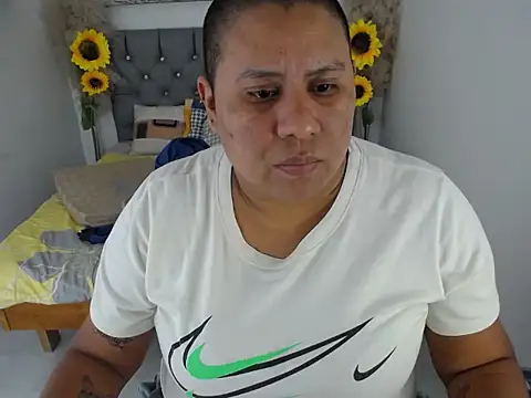 hotlesby valery online show from 17, 12, 2025