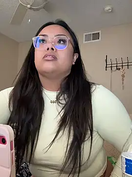 kiaradanielaxx online show from 18, 2, 2026