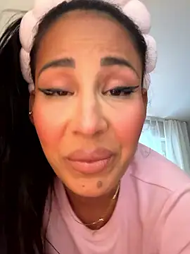 Snapshot of Stella_dauergeil chatting on 3, 10, 2025 Stella dauergeil online show from 3, 10, 2025