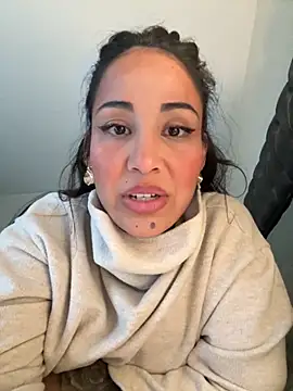 Snapshot of Stella_dauergeil chatting on 25, 10, 2025 Stella dauergeil online show from 25, 10, 2025