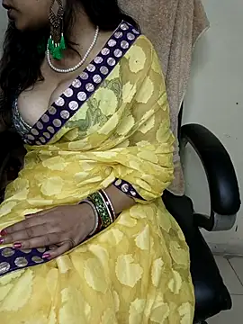 Hey Jully online show from 5, 11, 2025