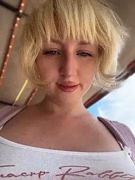 RonnieKiss online show from 8, 6, 2026