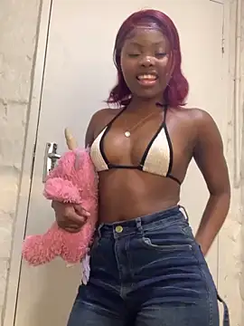 Snapshot of 21shazzy chatting on 24, 9, 2025 21shazzy online show from 24, 9, 2025