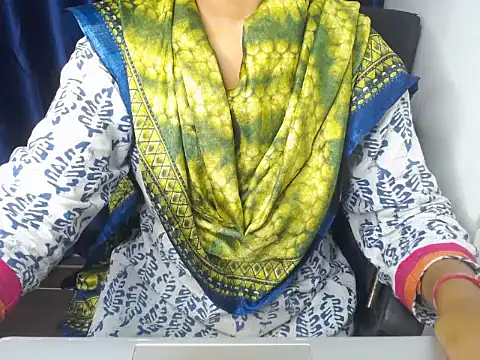 priya gupta7 online show from 2, 10, 2025