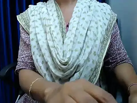 priya gupta7 online show from 17, 10, 2025