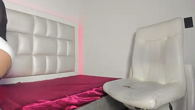 peyton  wat online show from 12, 11, 2025