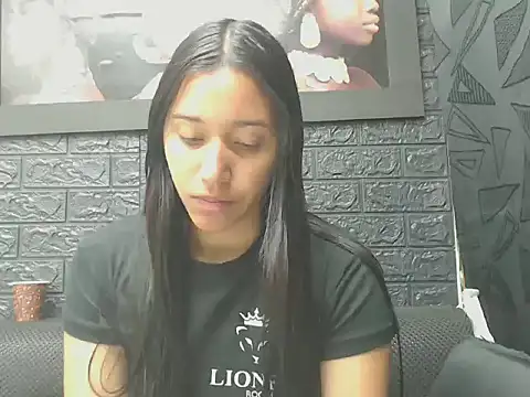 Lil Rose2006 online show from 19, 2, 2026