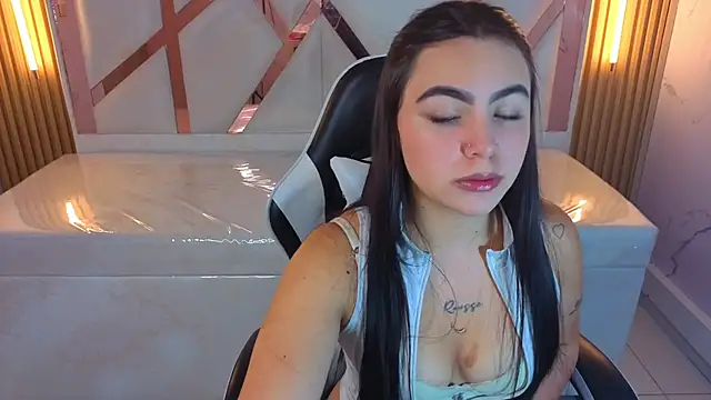 scarlett smith tp online show from 7, 10, 2025