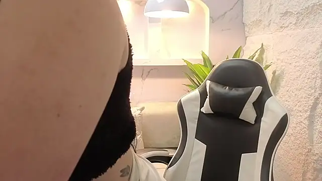 scarlett smith tp online show from 20, 11, 2025