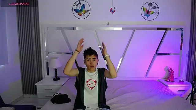 Snapshot of oblivionlove chatting on 4, 2, 2026 oblivionlove online show from 4, 2, 2026