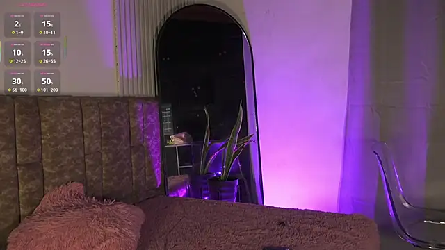 Missdionne curly online show from 16, 4, 2026