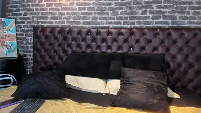 Meli28  online show from 25, 9, 2025