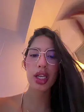 Julieta Duque online show from 16, 12, 2025