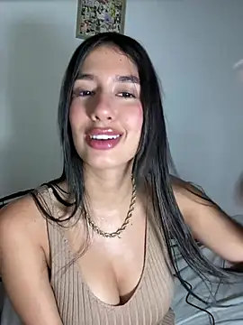 Julieta Duque online show from 21, 7, 2026