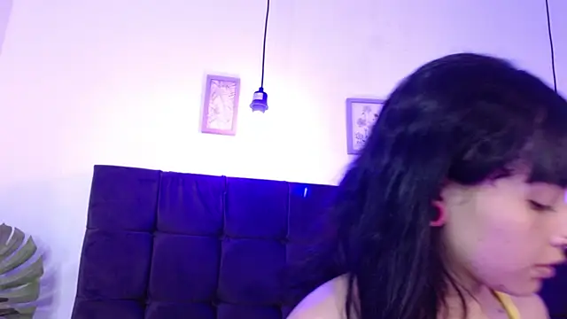 YessBoobs0 online show from 28, 10, 2025