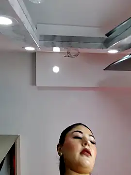 ValeNiitaLuv online show from 1, 2, 2026