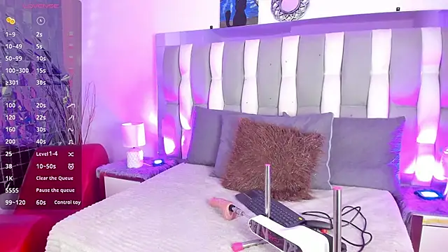 IsaDiiaz online show from 7, 11, 2025