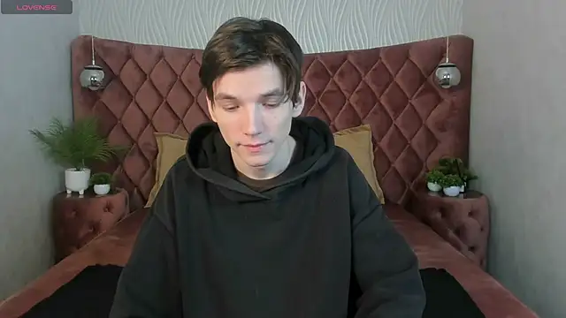 alfred joness online show from 22, 10, 2025