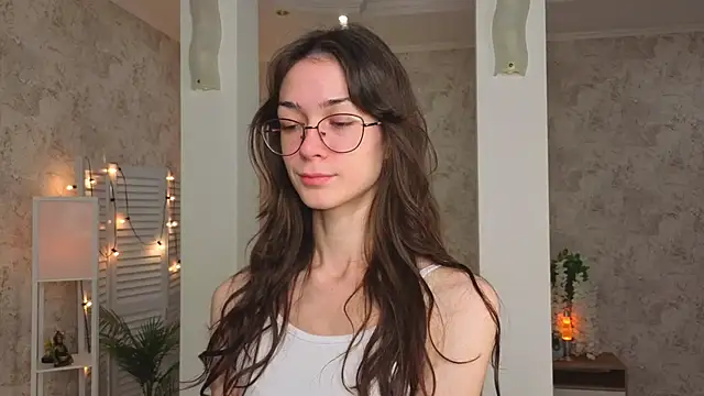 ReneeLippeatt online show from 4, 10, 2025