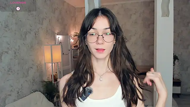 ReneeLippeatt online show from 8, 11, 2025