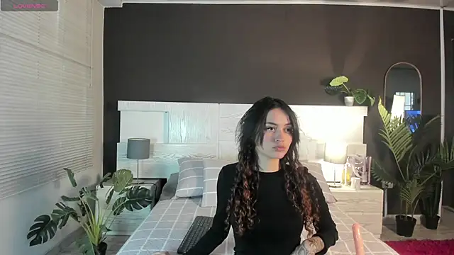 Camila Nyx online show from 2, 12, 2025