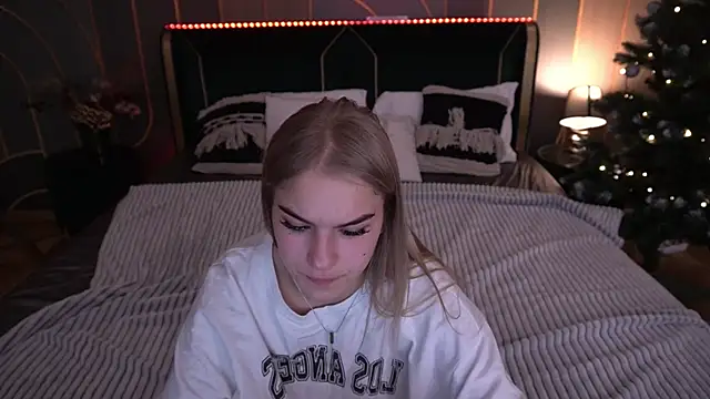 AlinaLiii online show from 12, 1, 2026