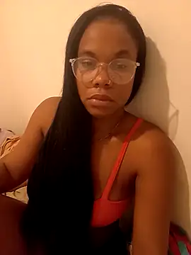 Snapshot of PrettahSantos chatting on 12, 11, 2025 PrettahSantos online show from 12, 11, 2025