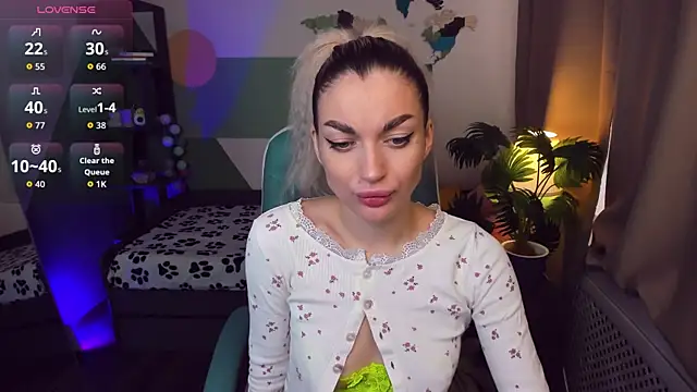 Alice Cutieee online show from 6, 10, 2025