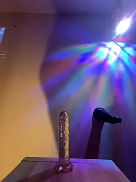 Reine du Vice84 online show from 4, 11, 2025