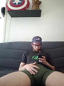 Snapshot of nymphomaniecouple chatting on 16, 4, 2026 nymphomaniecouple online show from 16, 4, 2026