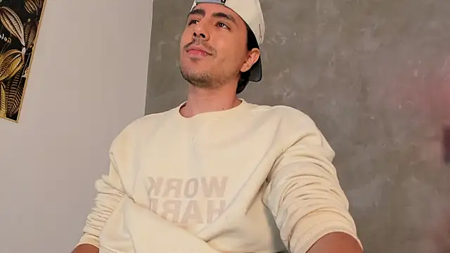 dylan cross  online show from 19, 12, 2025