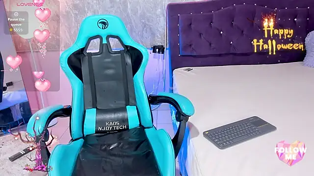 Lauren smiles online show from 18, 10, 2025