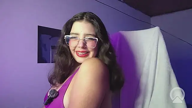 Pao Ly online show from 16, 7, 2026