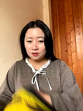 violet-00 online show from 3, 12, 2025