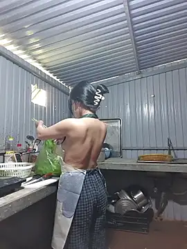 Helen-Tran online show from 18, 12, 2025