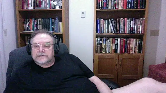Snapshot of Vinyl22@xh chatting on 28, 2, 2026 Vinyl22xh online show from 28, 2, 2026