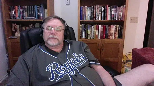 Vinyl22xh online show from 15, 3, 2026