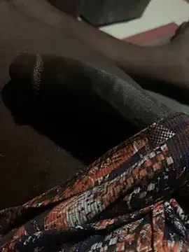 Snapshot of HUGE_BLACK_DICKY chatting on 21, 10, 2025 HUGE BLACK DICKY online show from 21, 10, 2025