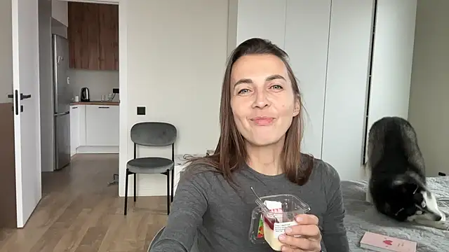 Arivanna online show from 15, 10, 2025