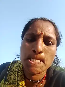 Snapshot of Pooja6060 chatting on 18, 10, 2025 Pooja6060 online show from 18, 10, 2025