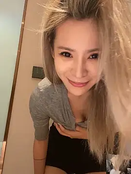 miumiu-66 online show from 1, 3, 2026