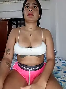 Sashalana online show from 7, 10, 2025